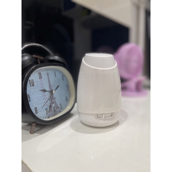 Máy và tinh Dầu AIRWICK MIST ESSENTIAL - Máy thay thế cho máy khuếch tán