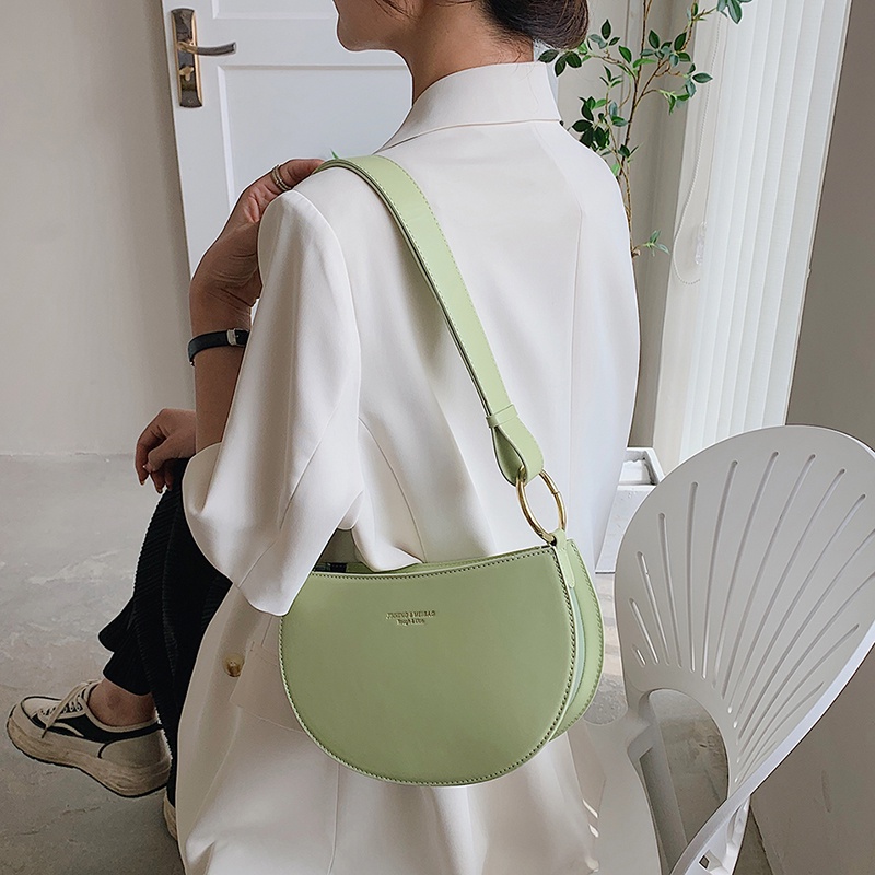 Túi đeo chéo IELGY màu trơn hình bán nguyệt phong cách Hàn Quốc cho nữ