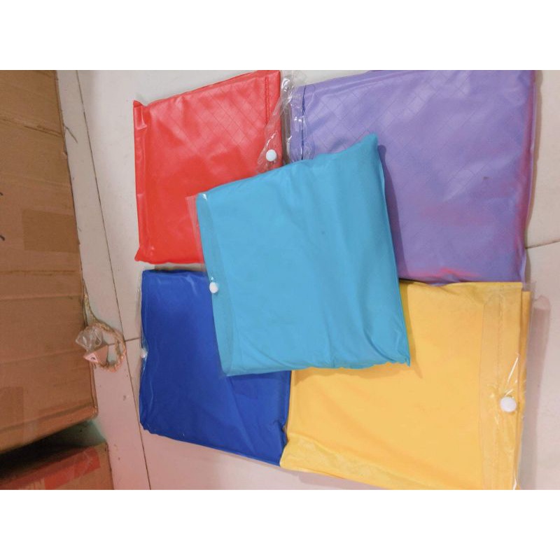 Áo mưa hoạt hình con heo