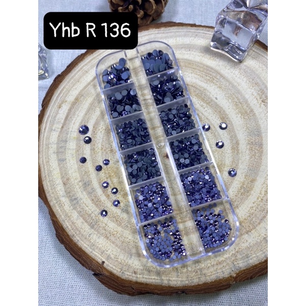 Đá YHB sáng đẹp 1400v/khay