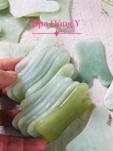 Ngọc cạo gió mặt, ngọc massage mặt, spa, chăm sóc mặt đông y