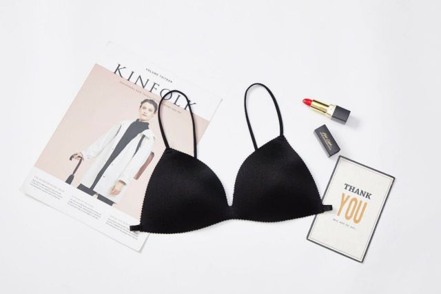 Áo chip thần thánh dây mảnh cài sau 818 | BigBuy360 - bigbuy360.vn