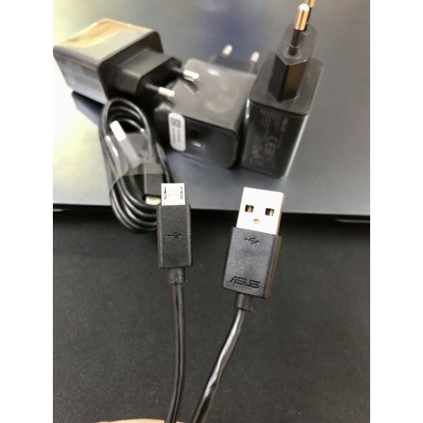 Bộ củ Asus 5V-2A và cáp micro