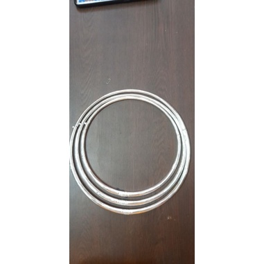 Kiềng trắng hầu thánh - mặc áo dài lọai 1- cổ phục chụp ảnh