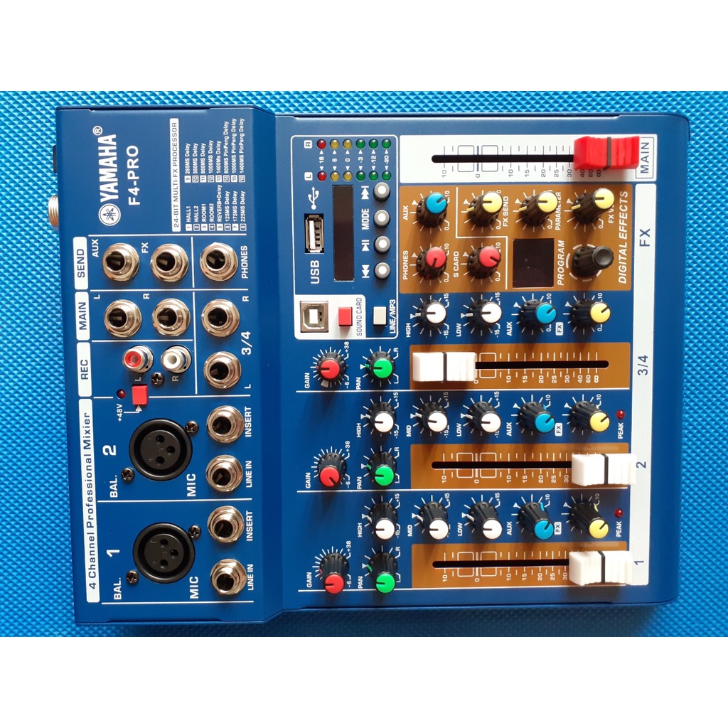 Bộ Mixer karaoke Live Stream Yamaha F4PRO với micro TAKSTAR PC K200.