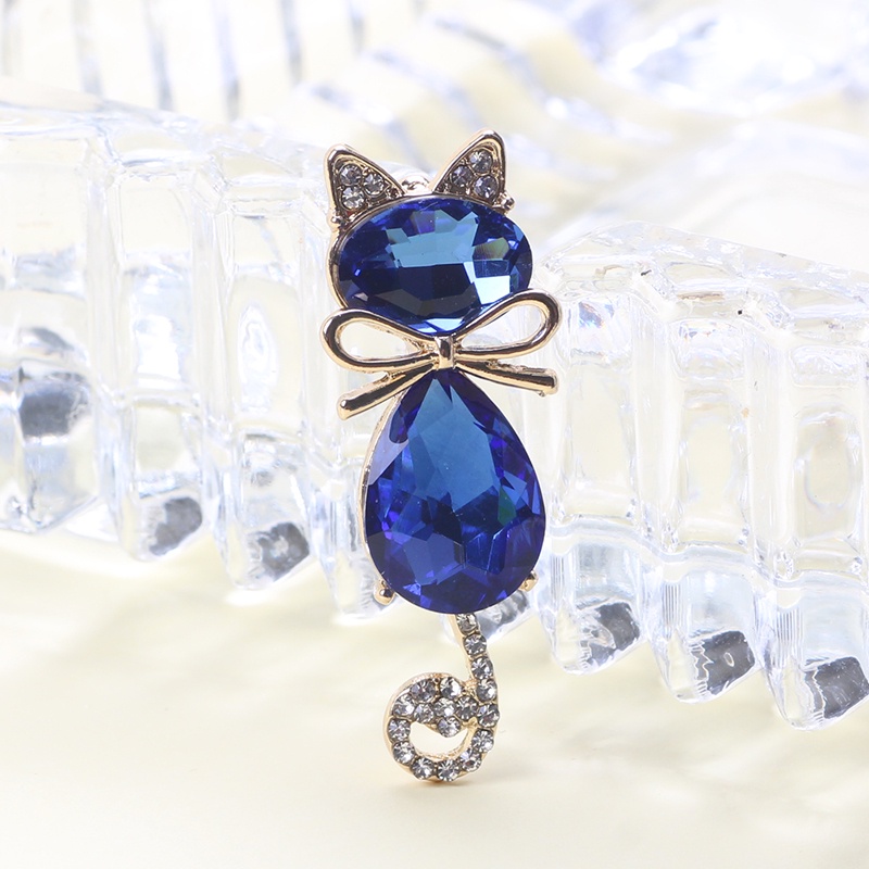 Ghim Cài Áo Hình Mèo Đính Đá Dễ Thương