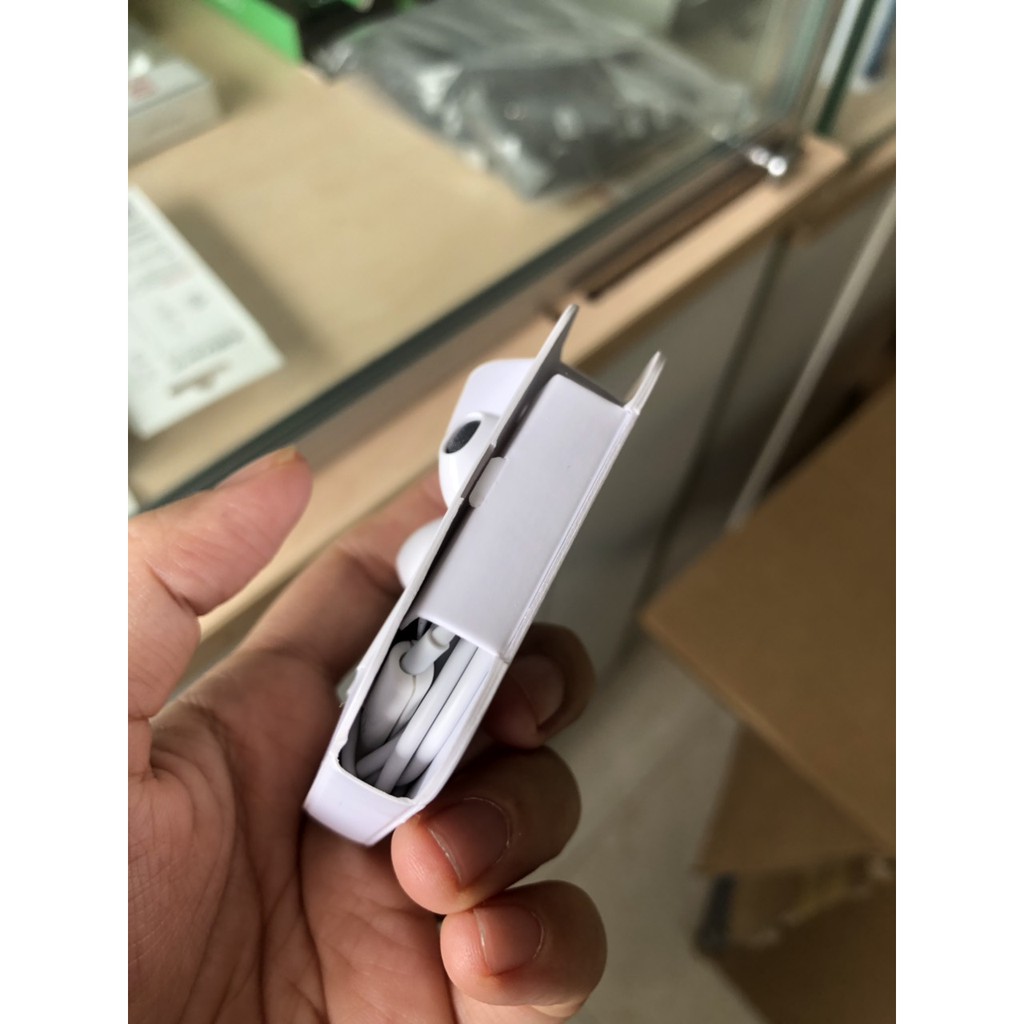 TAI NGHE IPHONE IP7 / 7 PLUS/ X/ XS AUTO MAIN ĐỒNG, CỔNG LIGHTNING HIỆU HAMMER KẾT NỐI BLUETOOTH TỰ ĐỘNG