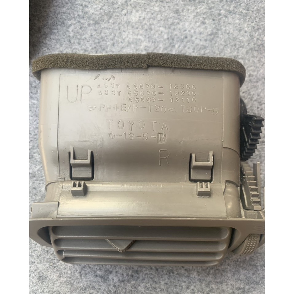 Cửa gió điều hòa Corolla Altis 2002-2008