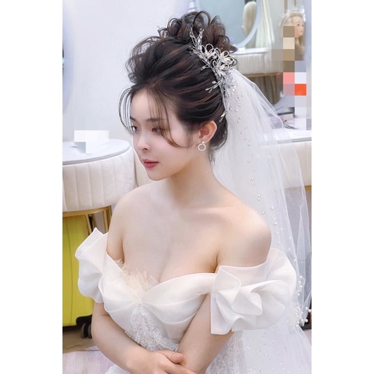 cài hoa cô dâu ngày cưới. phụ kiện cài tóc cô dâu