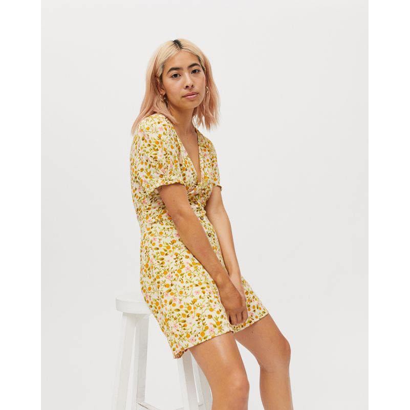 Đầm Urban Xoắn Ngực Bo Lưng Hoa Nhí Vàng - LILAC