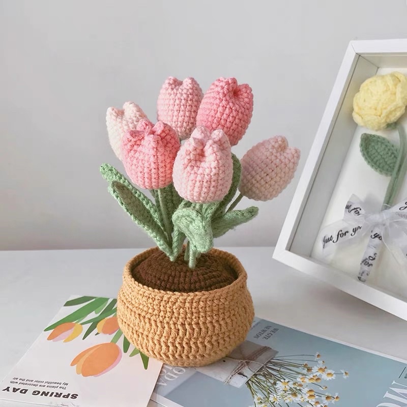Chậu hoa len handmade
