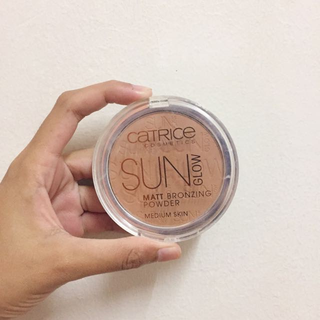 [Chuẩn Auth] Phấn tạo khối Catrice Sun Glow Mater Bronzing Powder | BigBuy360 - bigbuy360.vn