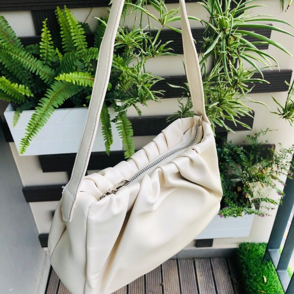 (Mẫu chất) Túi mini đeo chéo nữ da nhúm KARA 429- Size 19*10*6cm, 2 dây, Da PU cao cấp