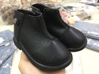Boot cho bé