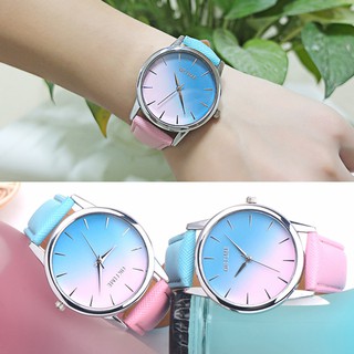 Đồng hồ quartz chạy kim với dây đeo da