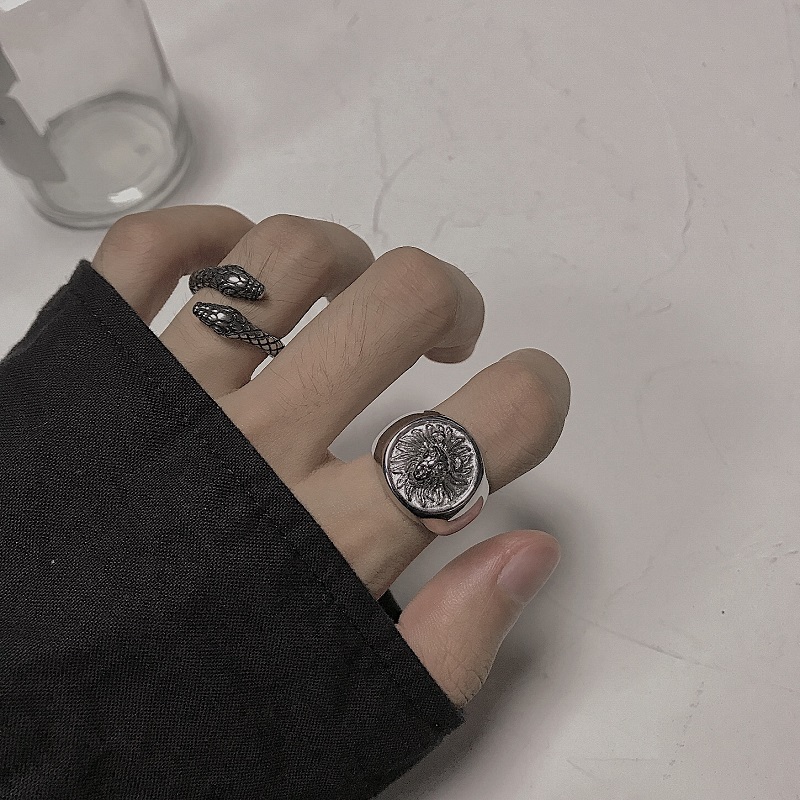 Nhẫn thiết kế hình con rắn phong cách hiphop đường phố cá tính