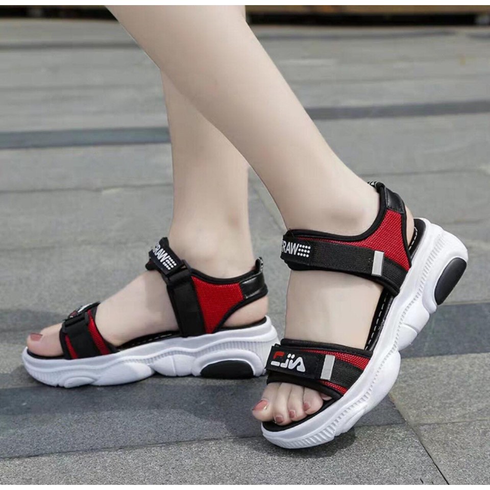 Sandal trẻ trung năng động có trăng và đên
