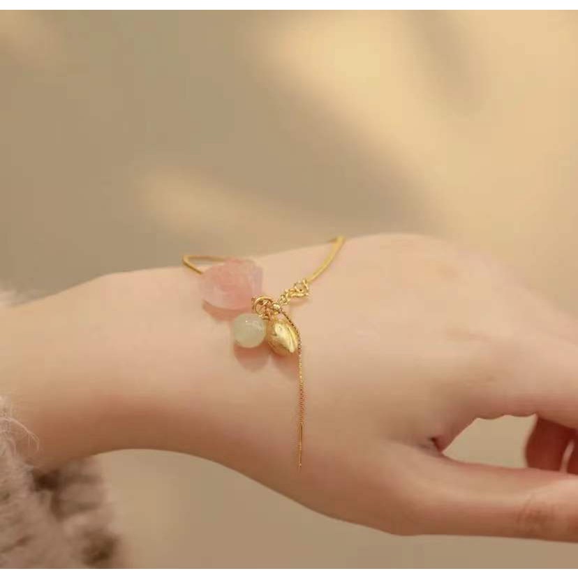 [Hàng Mới] Vòng Đeo Tay Nổi Bật Đính Hoa Sen Đỏ Tươi Tắn Nhỏ Nhắn Mù