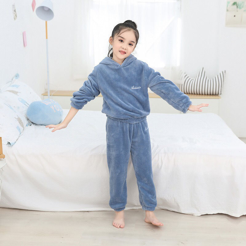 Bộ Đồ Ngủ Thời Trang Mùa Đông Ấm Áp Dành Cho Trẻ Nhỏ