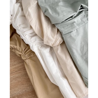 Áo kiểu trễ vai peplum