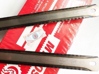 2 chiếc lưỡi cưa sắt cộng hoà Séc Czech