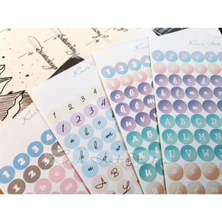 Sticker giấy chữ cái hình tròn nhiều màu, ombre, viết tay, in đậm trang trí sổ