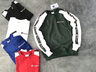 Áo tay dài sweater Champion.