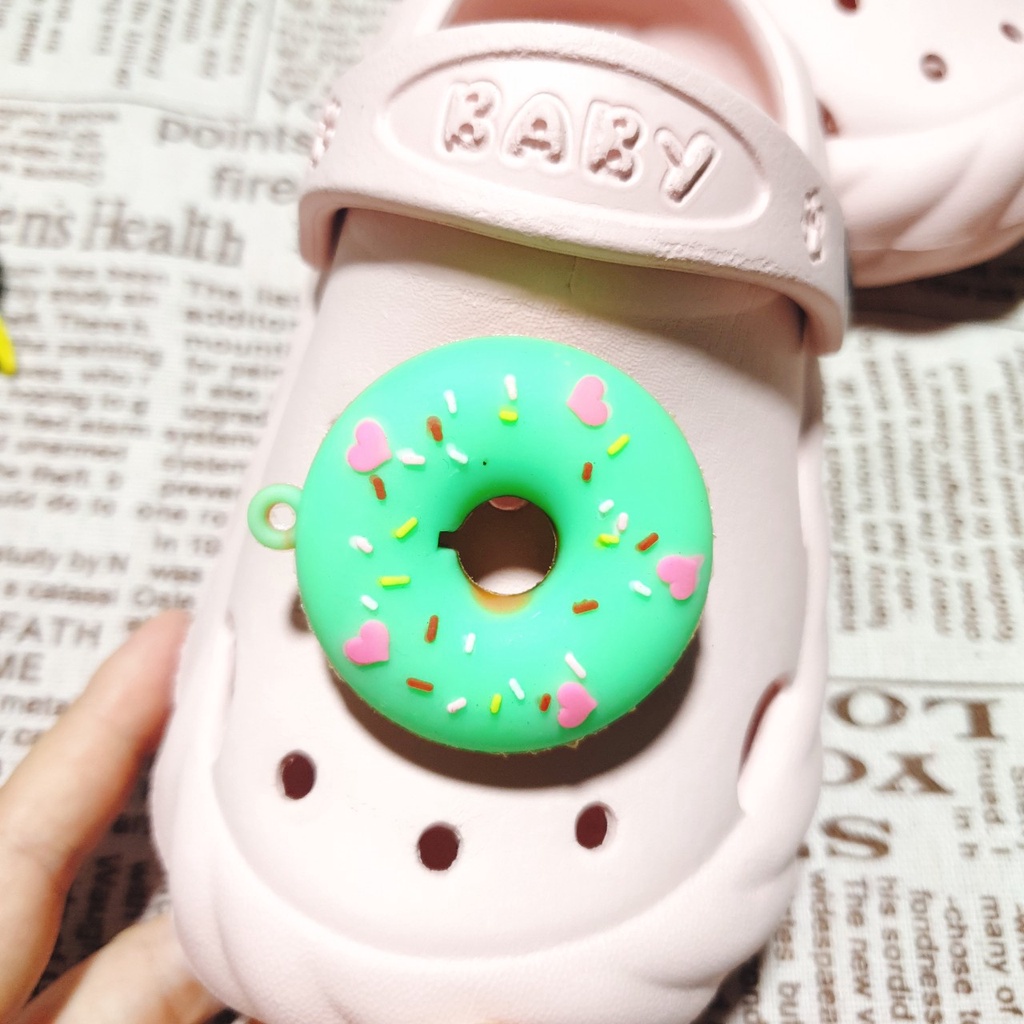 [4D Bánh] Nút gắn hkdesign/ phụ kiện trang trí gắn dép có lỗ, dép duet, sục (01 Cái)