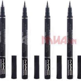 Bút lông kẻ mắt nước Mac