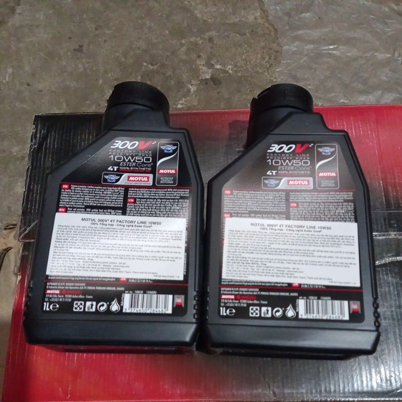 Dầu Motul 300V2 nhập khẩu từ pháp loại 1L chính hãng