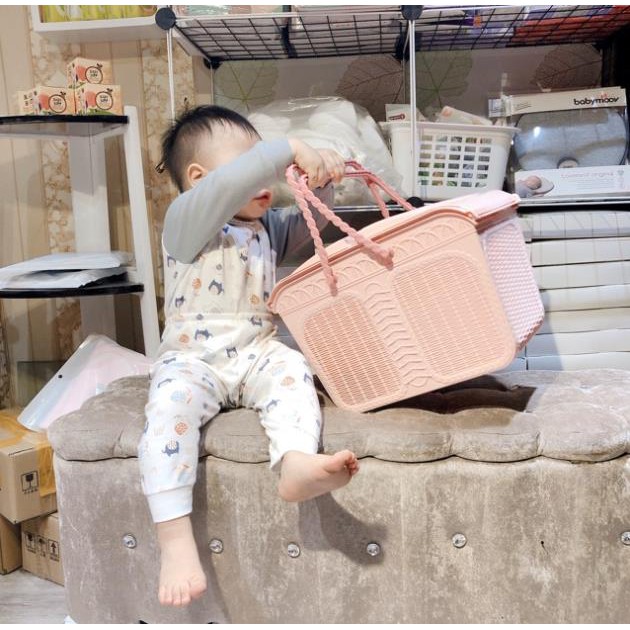 GIỎ NHỰA ĐỰNG ĐỒ ĐI SINH