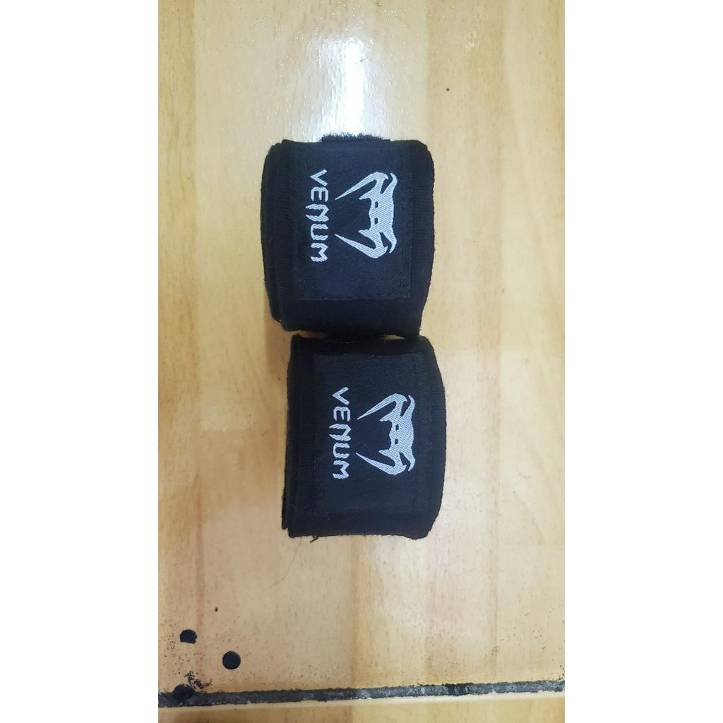 Găng tay Boxing Venum