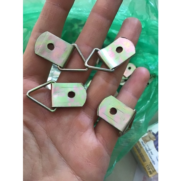 5 Khuy ảnh, móc treo tranh đủ cỡ