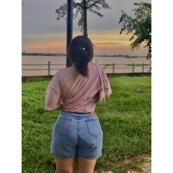 quần jean bigsize , quần short ngố cho nàng mũm mĩm , ống rộng form đứng , chất vải dày dặn