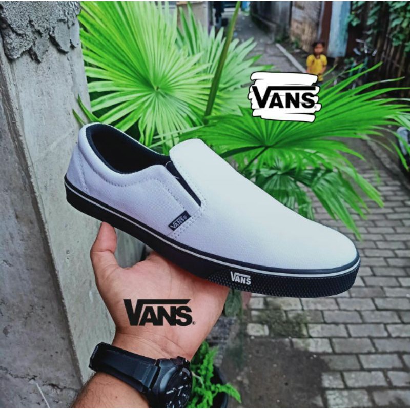 Giày slip on vans dành cho nam / nam