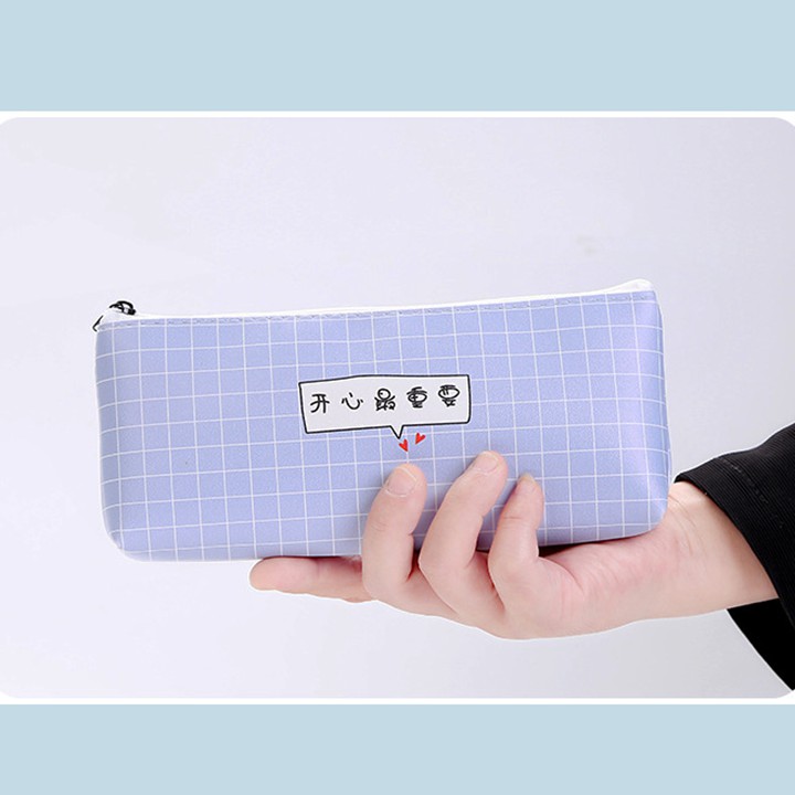 HCM - Hộp bút caro chữ Hoa dễ thương chống thấm nước
