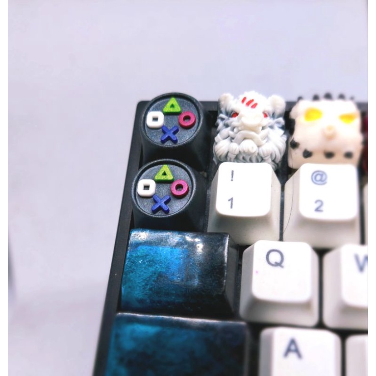 Keycap resin Playstation tone đen trang trí bàn phím cơ gaming
