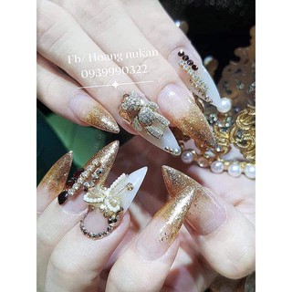 Charm lớn đính móng chân mã A