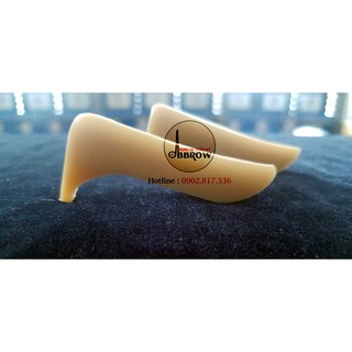 Sụn mũi silicon - độ dày lớn hơn các loại sụn mũi khác, tăng khả năng tạo hình, cắt gọt