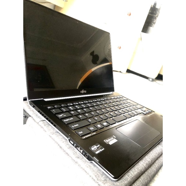 Laptop Fujitsu core I5 3437U đẹp mỏng sang trọng. học online làm việc cực ngon | WebRaoVat - webraovat.net.vn