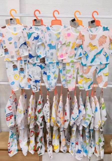 Bộ cotton giấy dài tay khuy vai cho bé