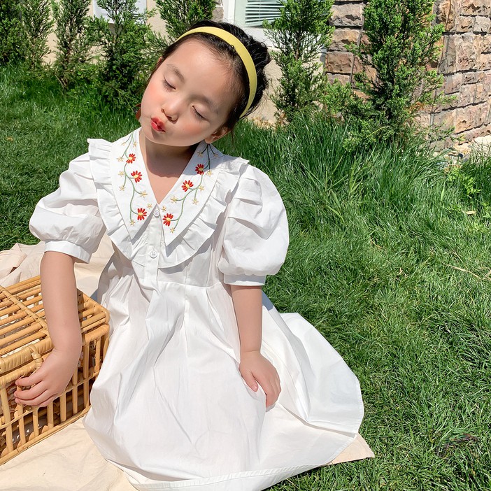 Đầm Tay Phồng Thêu Hoa Đáng Yêu Dành Cho Bé Gái