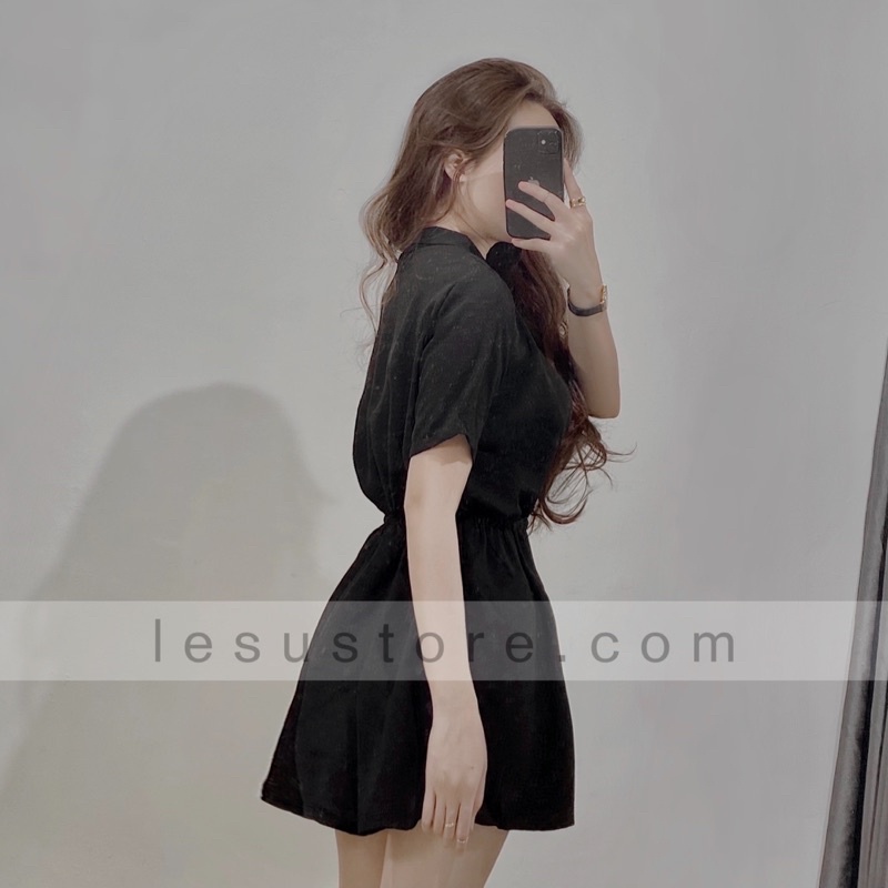 ẢNH TỰ CHỤP Jumpsuit cổ vest tay ngắn