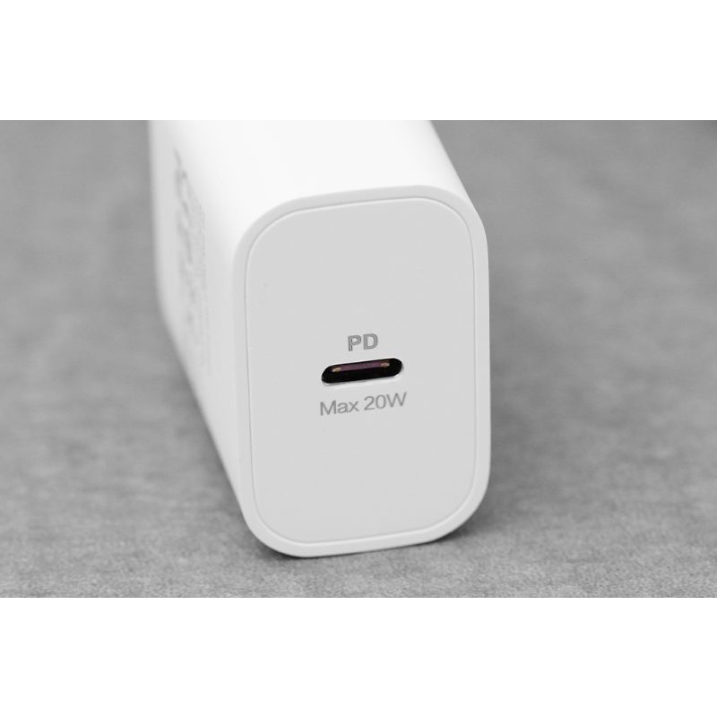 Adapter Sạc TypeC PD 20W Xmobile TCE20W Trắng