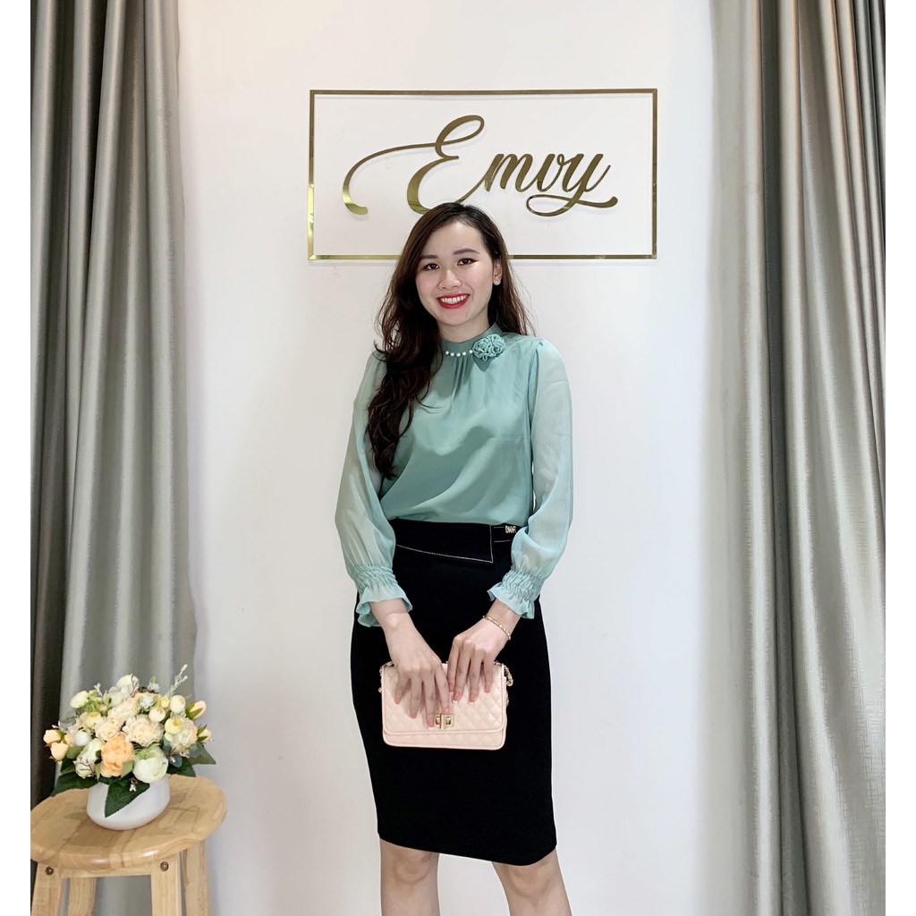 Áo sơ mi nữ công sở tay lỡ chất đũi lụa cổ tròn vai bồng sang trọng, nhẹ nhàng. Mã EMVY HH8