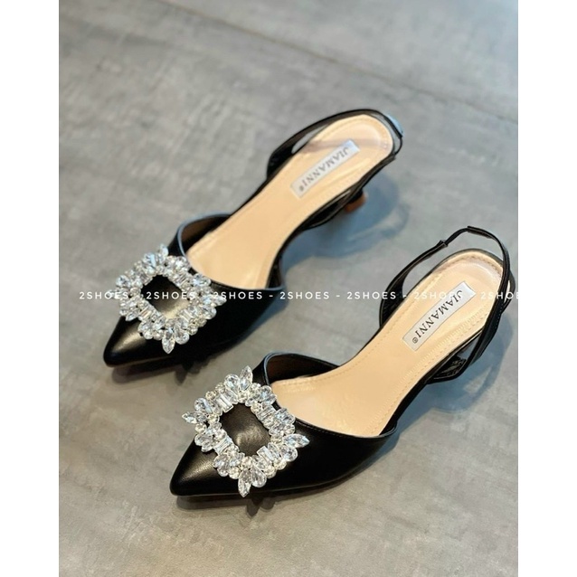 Giày sandal bít mũi Đá trắng vuông gót nhọn 5p sang chảnh hết nấc