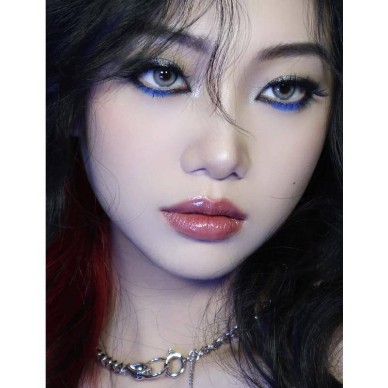 Bảng Phấn Mắt 10 Màu Lì Lấp Lánh Trang Điểm Đa Năng