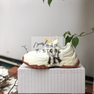 GIÀY NY CHỮ ĐEN