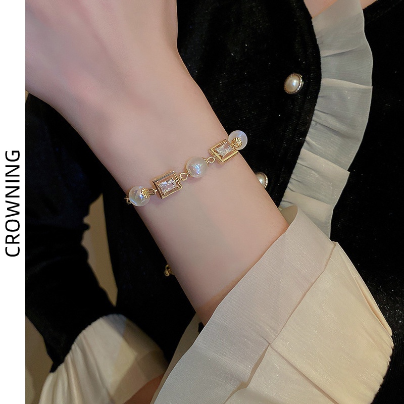 Vòng Đeo Tay Đính Ngọc Trai Zircon Hình Vuông Thời Trang Dành Cho Nữ F814