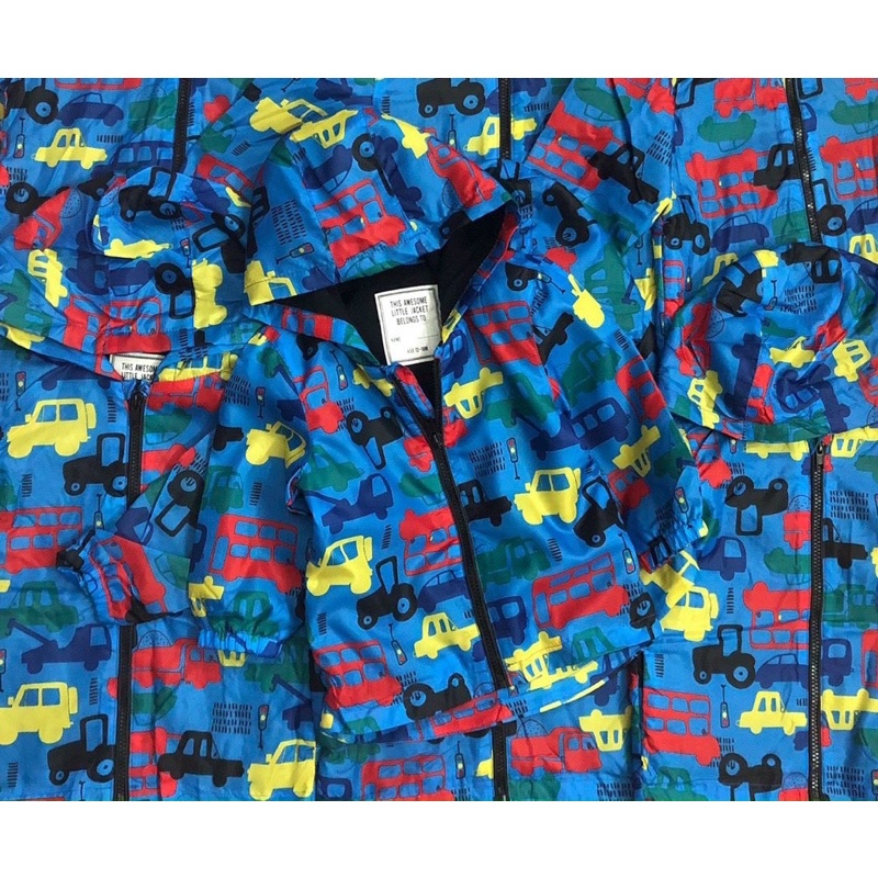 Áo khoác gió 2 lớp lót nỉ hoạ tiết oto cho bé trai size từ 10-18 cân